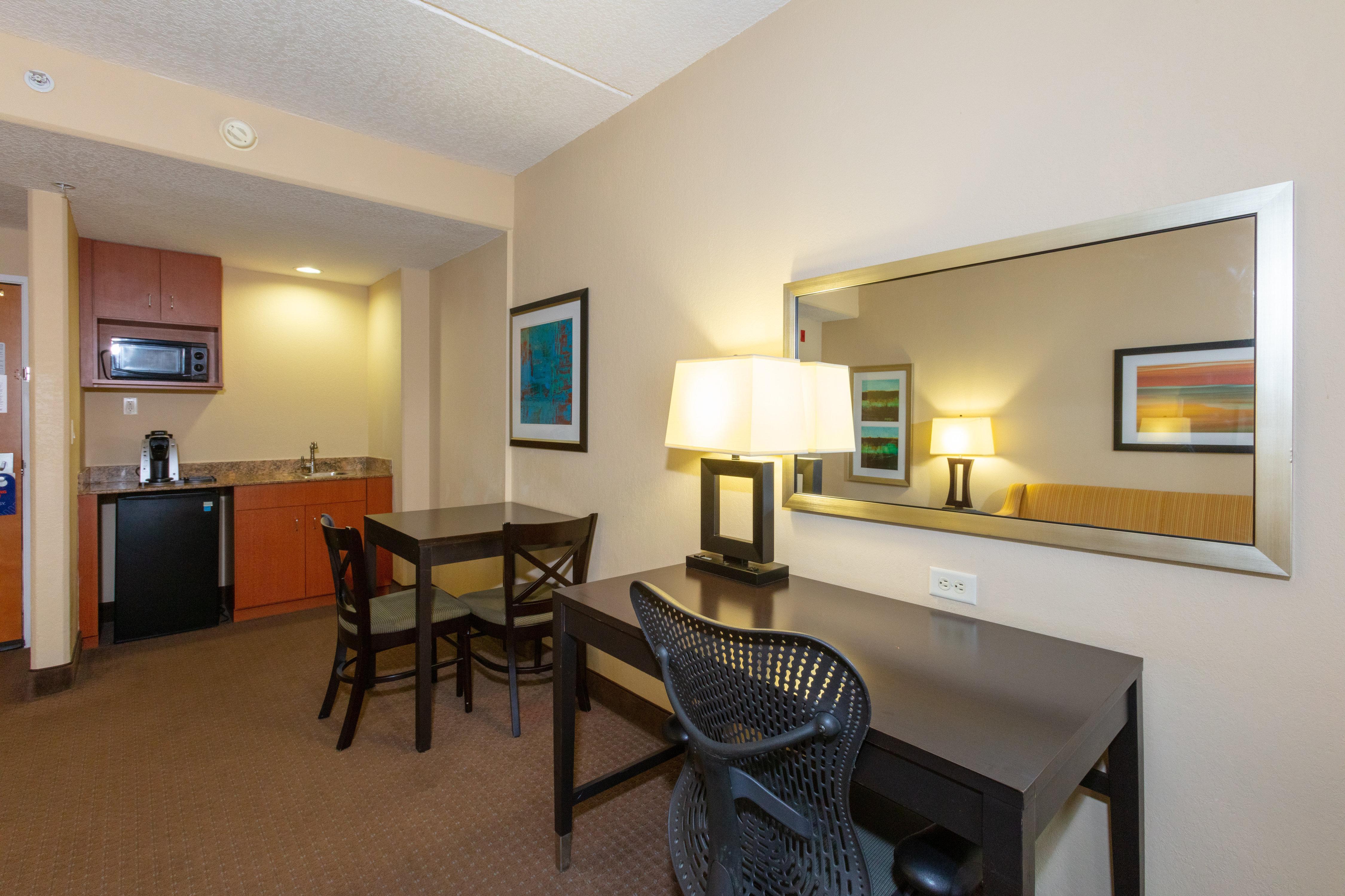 Holiday Inn Express Hotel & Suites Jacksonville Airport By Ihg Exterior foto